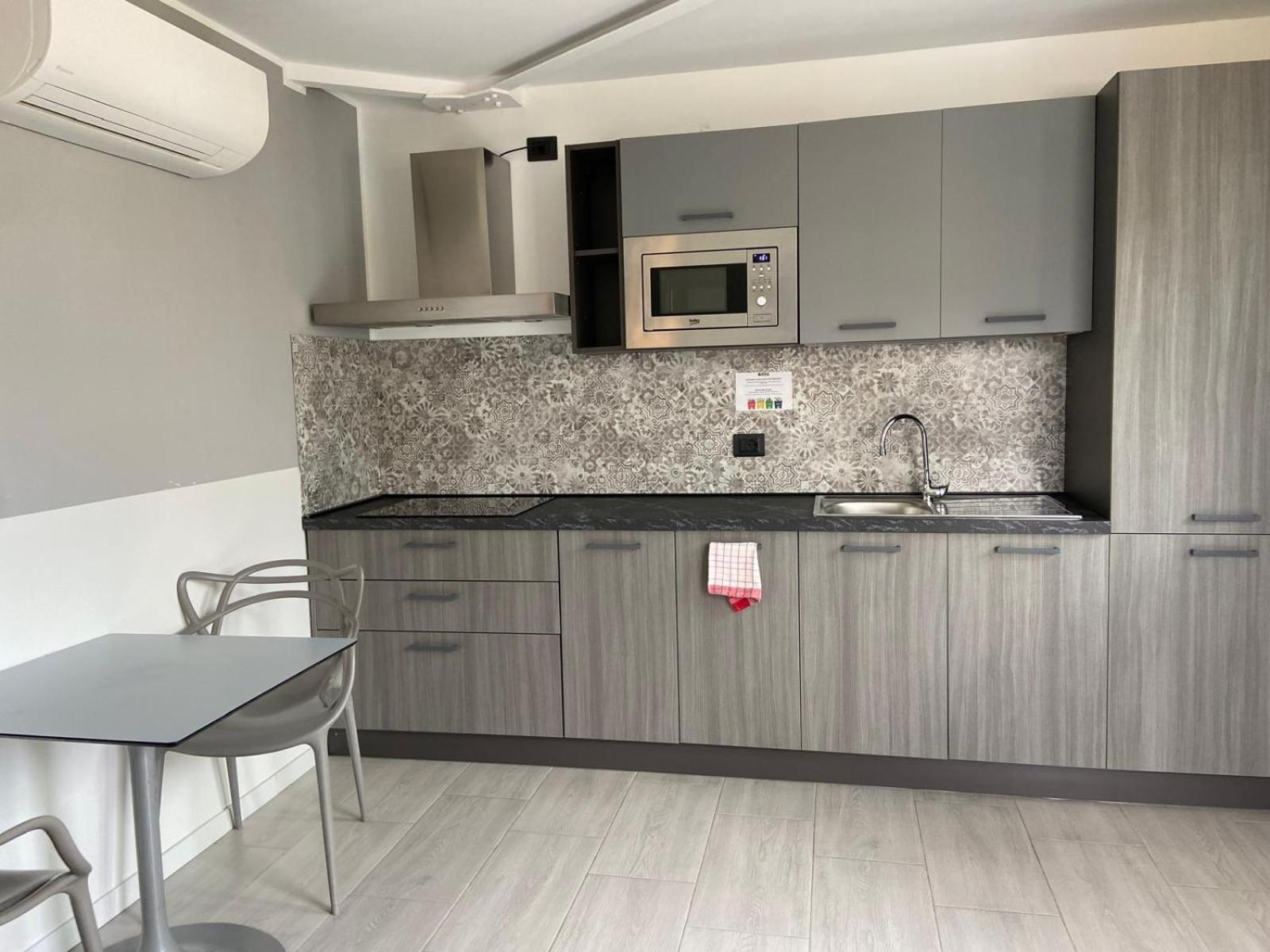 Aparthotel Corridoni33 - Immobili E Soluzioni Rent *