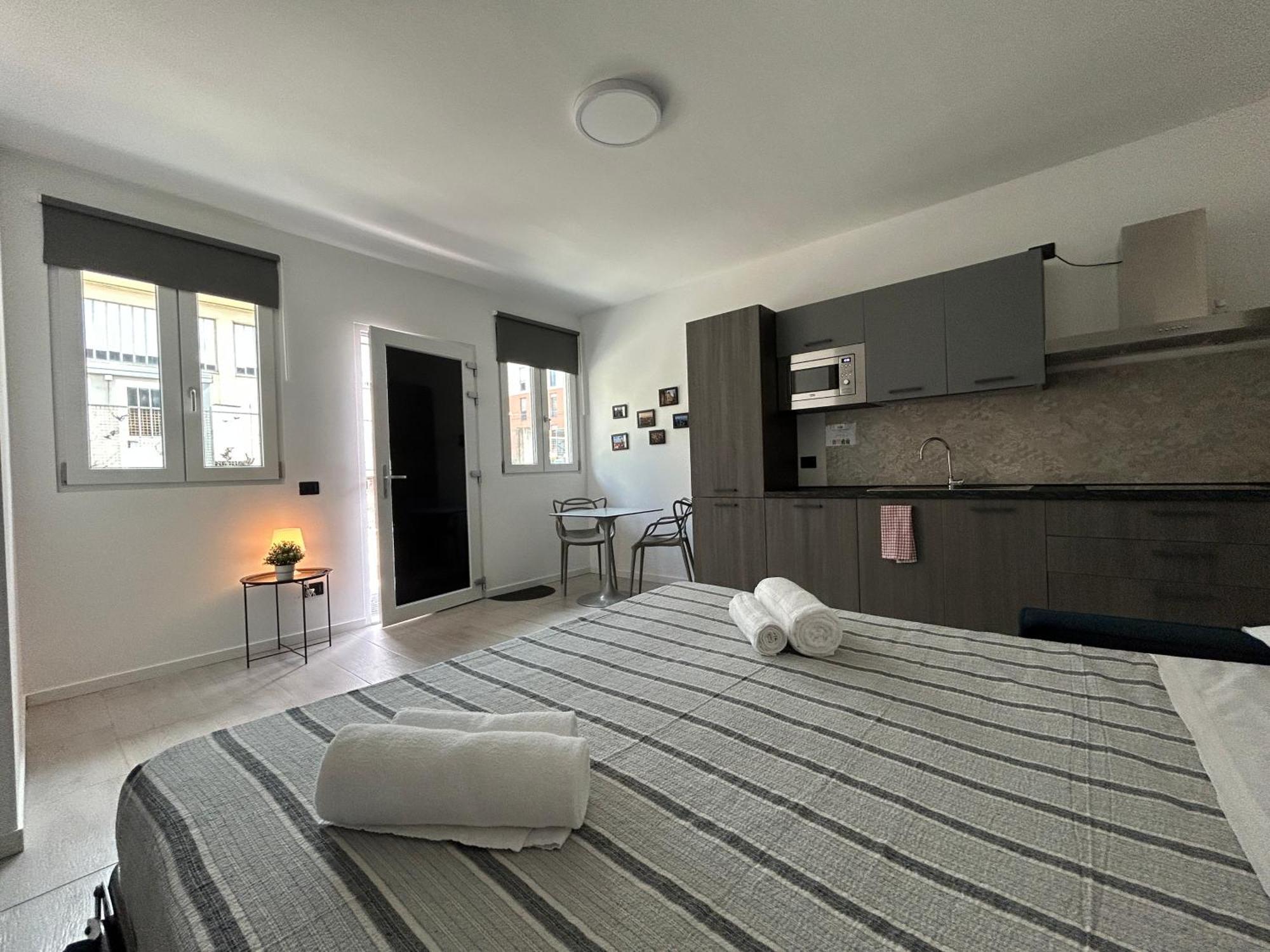 Aparthotel Corridoni33 - Immobili E Soluzioni Rent *